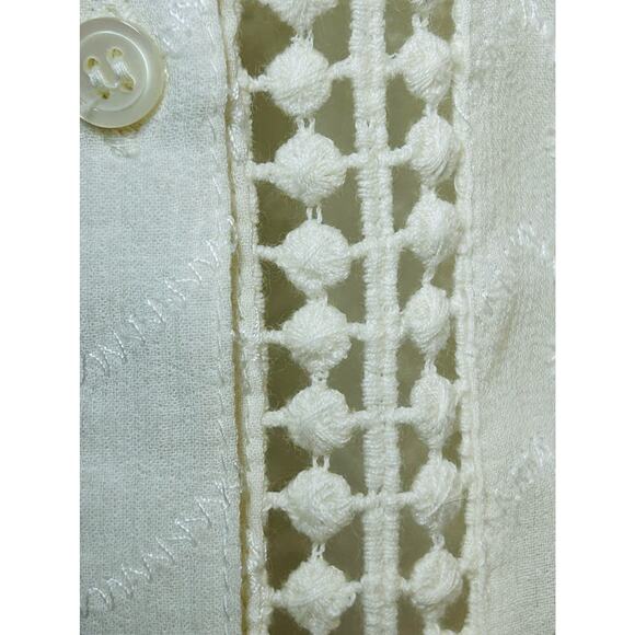 Chico's Long Sleeve Crochet Eyelet Top Women's Size Small - Picture 6 of 8